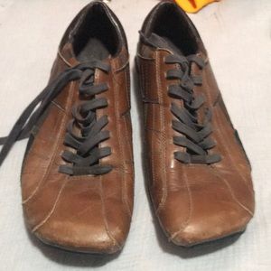 Preowned men’s diesel leather sneakers size 11